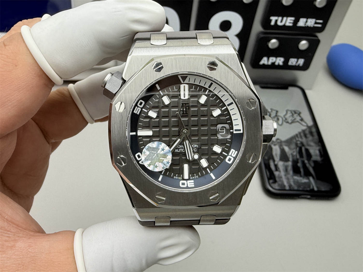 AP 15720 Replica – Royal Oak Offshore 42mm Stainless Steel Watch