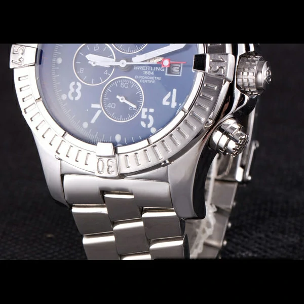 Breitling Avenger new57463