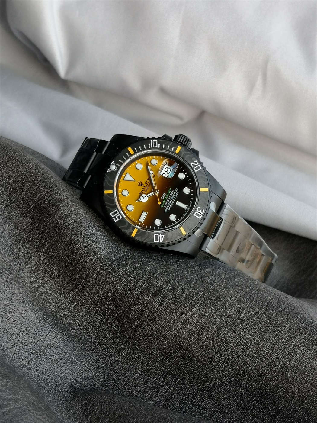 VSF DiW DLC Gradient Yellow – Submariner Custom (VS3135)
