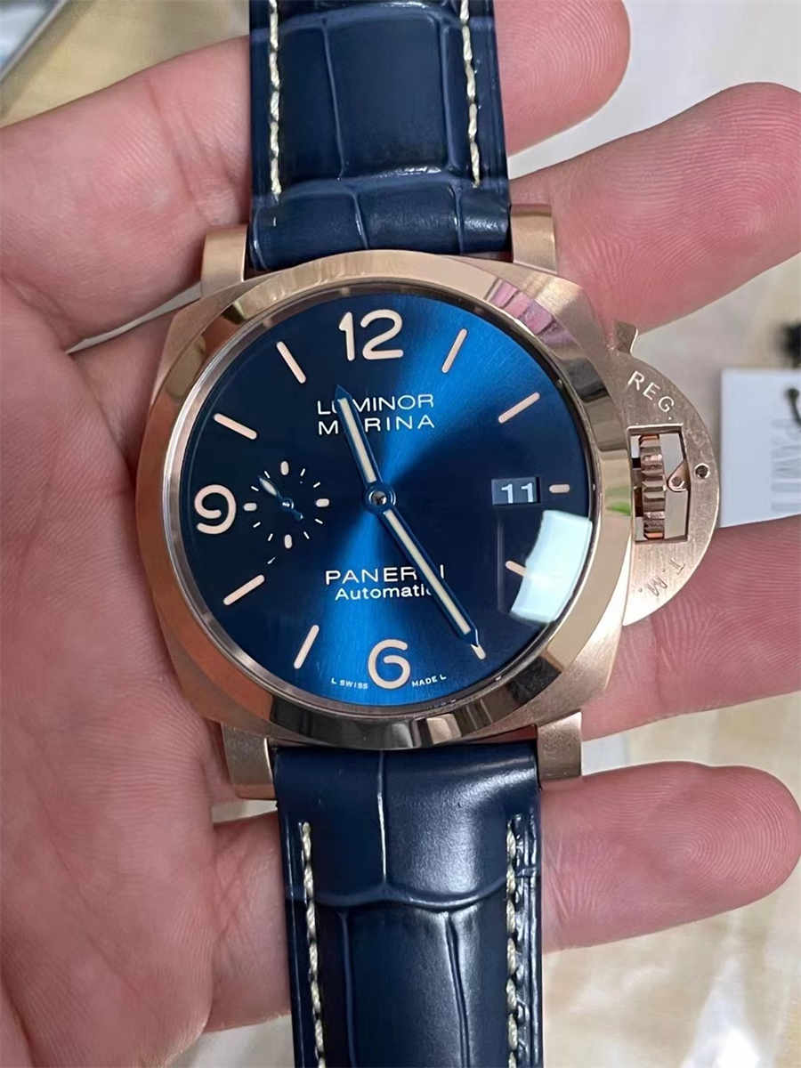 VSF PAM1114 – 44mm Luminor Marina Rose Gold Blue Dial Replica