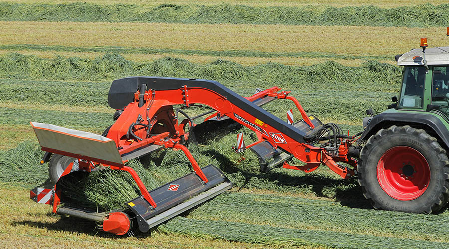Стрічковий валкоутворювач KUHN MERGE MAXX — максимум якості корму