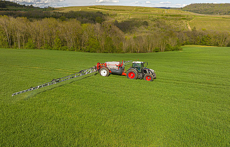 Обприскувач причіпний