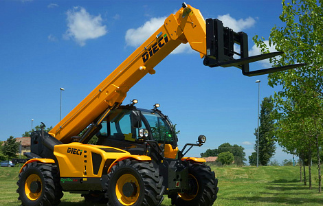 Телескопічний навантажувач